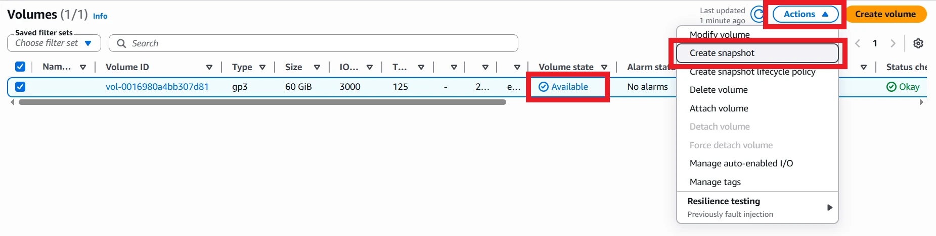 Screenshot showing available volume with create snapshot item highlighted
